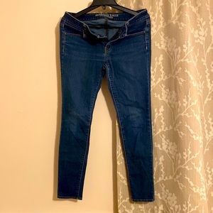 American Eagle Size 8 Skinny Jeans